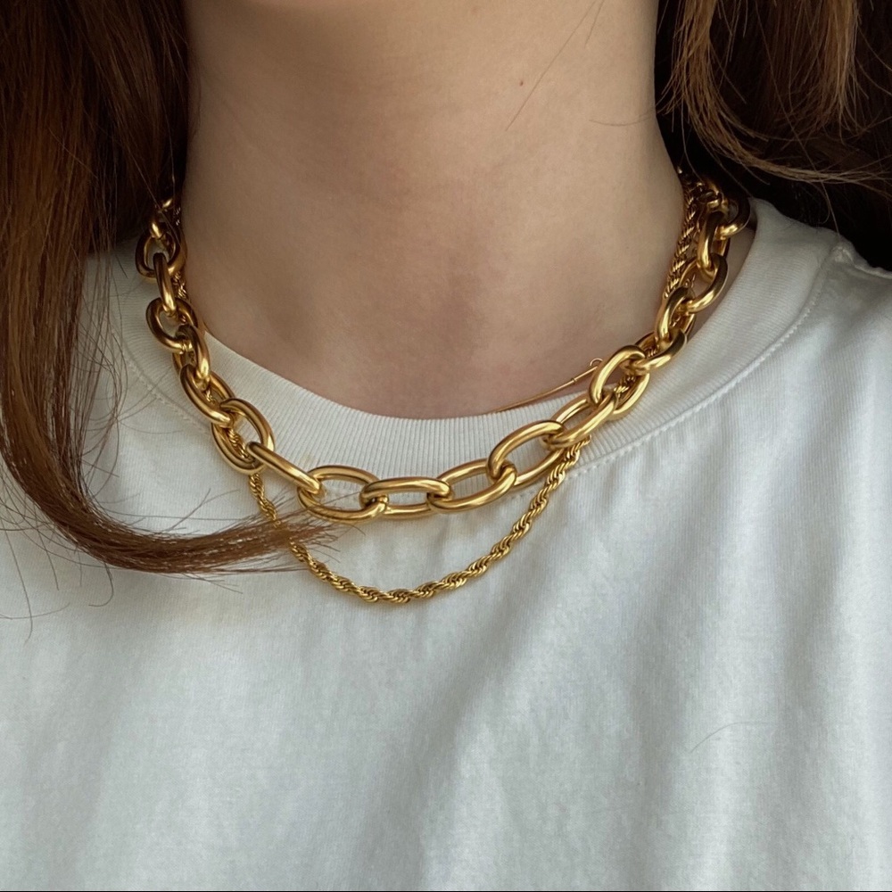 Minimalist Gold Plated Twisted Rope Necklace - Picture 9 of 12